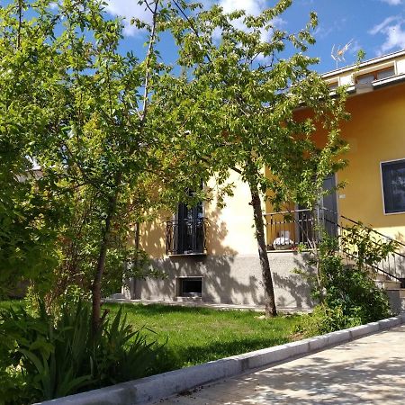 B&B A Casa Di Emy Barisciano Kültér fotó