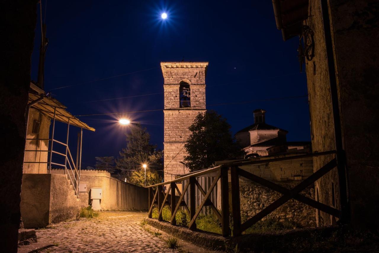 B&B A Casa Di Emy Barisciano Kültér fotó